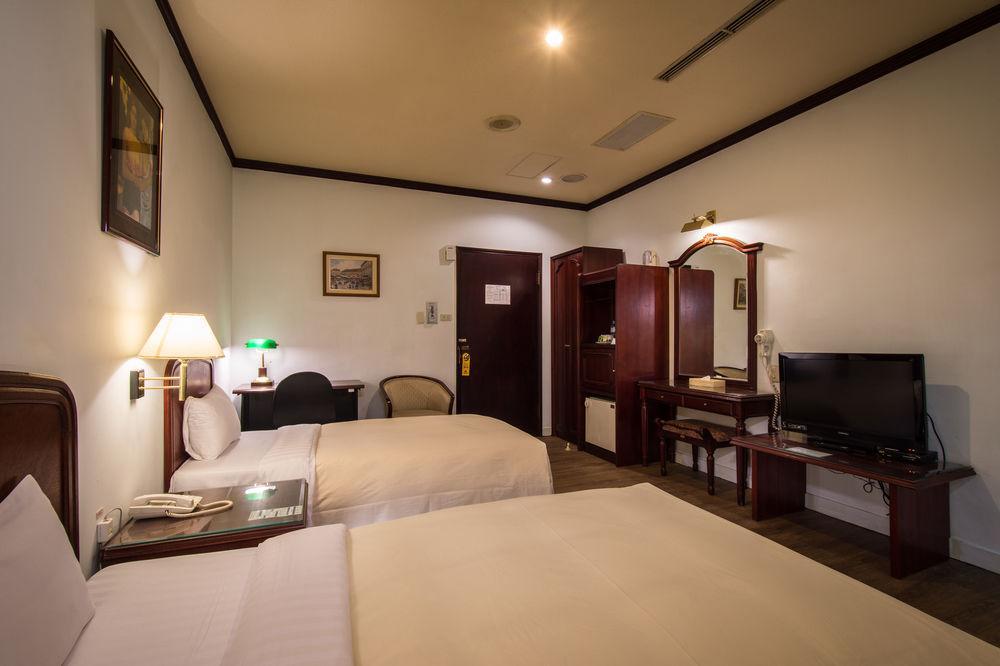 Abbo Hotel Tainan Exterior photo